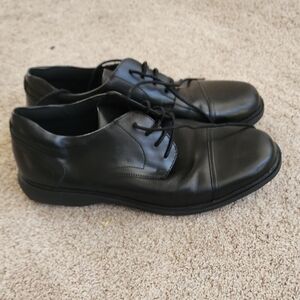 Nunn Bush Black Leather Oxfords